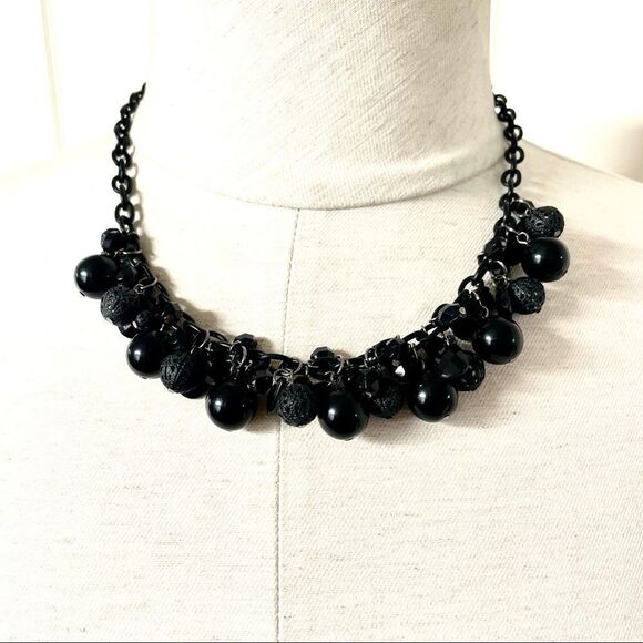 NY collection black beaded cluster necklace - Picture 7 of 9